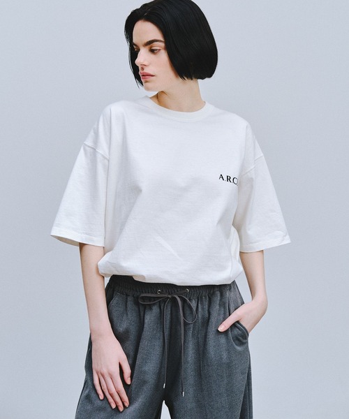 AMERICAN RAG CIE（アメリカンラグシー）の「【AMERICAN RAG CIE】リピートロゴTシャツ（ユニセックス）（Tシャツ/カットソー・レディース・ホワイト/ブラック・MEDIUM/LARGE）」の3枚目の写真