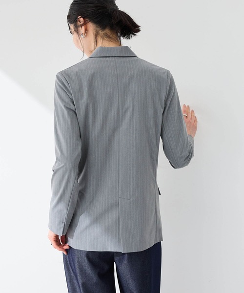 A/C DESIGN BY ALPHA CUBIC(エーシーデザインバイアルファキュービック)の「2025年春夏【セットアップ対応】ウーリーダブルブレストジャケット(テーラードジャケット・レディース・ライトグレー/ネイビー・11号/9号)」の14枚目の写真