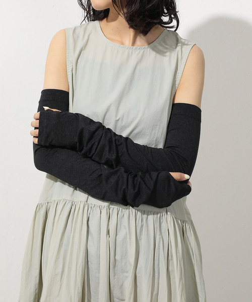 emesuelee（エメスーリー）の「UV対策 キシリトール加工 アームカバー 90cm丈（アームカバー・レディース・ブラック・フリー）」の7枚目の写真