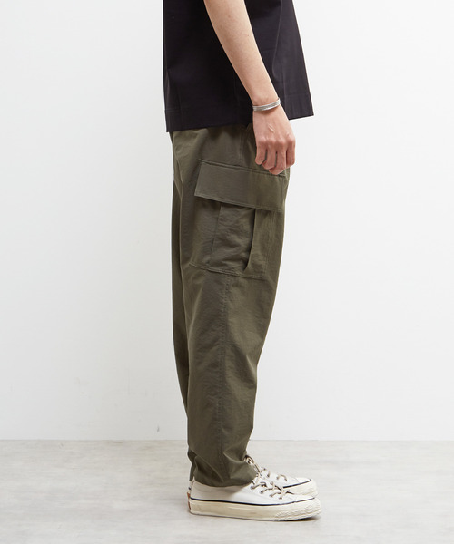 MEN'S MELROSE（メンズメルローズ）の「ミニリップクールドッツリラックステーパードカーゴパンツ（カーゴパンツ・メンズ・カーキ/チャコールグレー・2/3/4）」の6枚目の写真