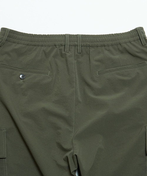 MEN'S MELROSE（メンズメルローズ）の「ミニリップクールドッツリラックステーパードカーゴパンツ（カーゴパンツ・メンズ・カーキ/チャコールグレー・2/3/4）」の9枚目の写真