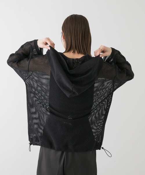 SENSE OF PLACE by URBAN RESEARCH（センスオブプレイスバイアーバンリサーチ）の「フーデットメッシュトップ（その他トップス・レディース・アイボリー/ブラック/ブラウン・ONE）」の18枚目の写真