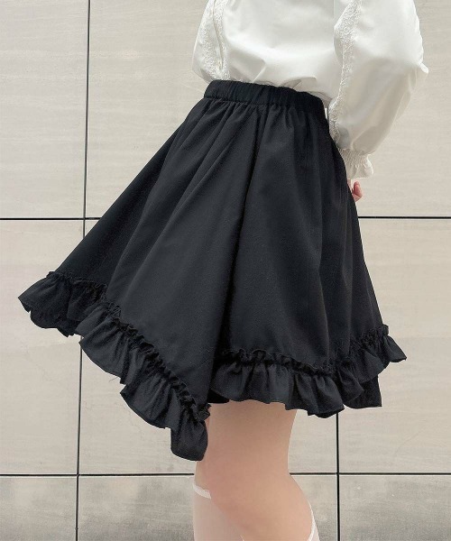 F i.n.t(フィント)の「フリル使いランダムヘムミニスカート/ fint フィント(スカート・レディース・ブラック/オフホワイト・FREE)」の15枚目の写真