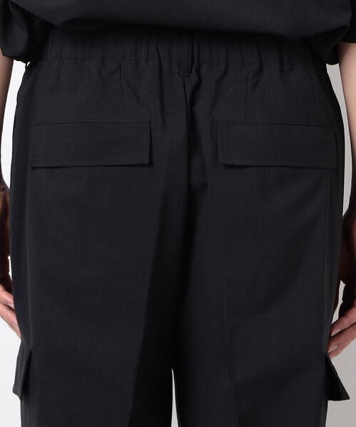 COMME CA ISM（コムサイズム）の「【セットアップ対応】リネンライク ポリエステル リラックス ワイドカーゴパンツ（カーゴパンツ・メンズ・ベージュ/カーキ/ブラック・LARGE/MEDIUM）」の22枚目の写真