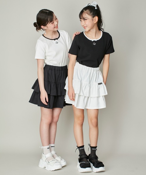 JENNI love（ジェニィラブ）の「【ウエスト調整可】ティアードスカパン（スカート・キッズ・ブラック/オフホワイト・130cm/140cm/150cm/160cm）」の5枚目の写真