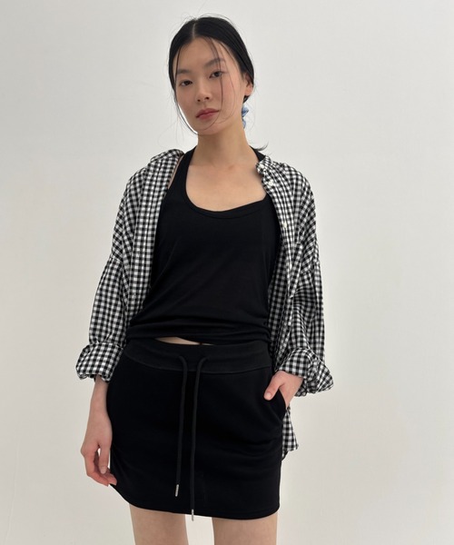 FUULLY STUDIO(フーリィーステューディオ)の「スウェットミニスカートパンツ(スカート・レディース・ブラック/チャコールグレー・FREE)」の21枚目の写真