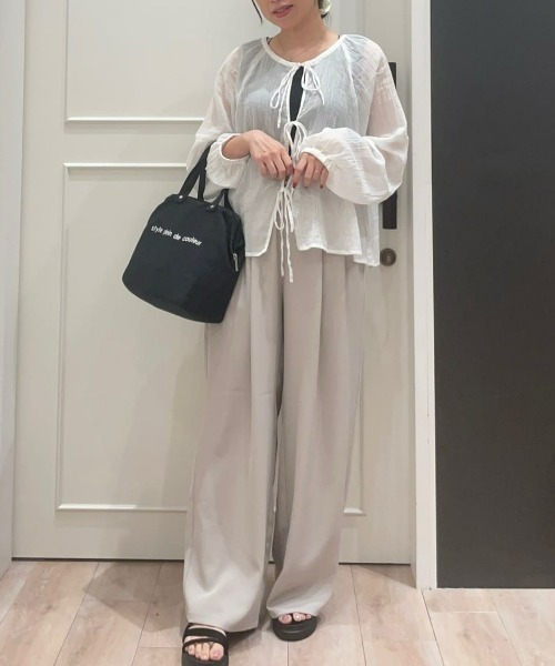 HONEYSUCKLE ROSE（ハニーサックルローズ）の「【HONEYSUCKLE ROSE】2WAYリボンブラウス（シャツ/ブラウス・レディース・オフホワイト/ブルー/ダークグレー・M/L）」の21枚目の写真