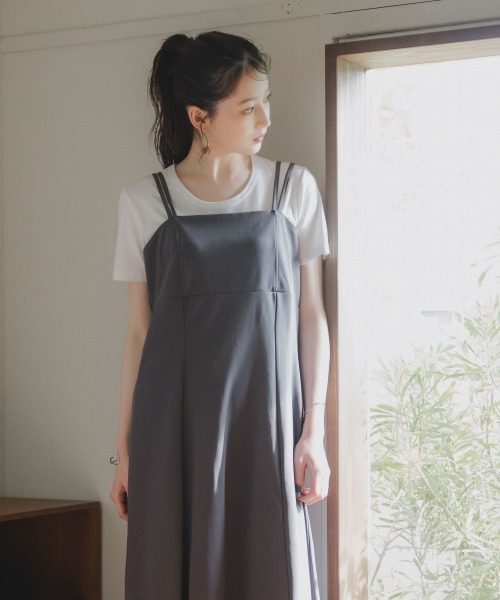 slattgir（スラットジール）の「高身長　カットジョーゼットキャミソールワンピース（トールサイズ）Essenave≪動画あり≫（ワンピース・レディース・グレイッシュベージュ/ブラック/チャコールグレー・LL/3L/4L/5L/M/L）」の3枚目の写真