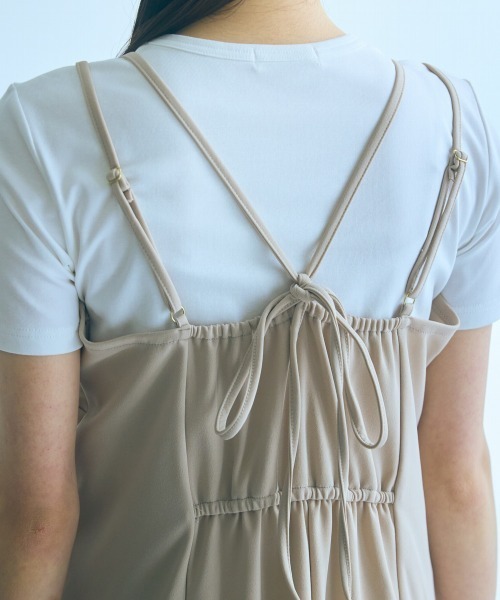 slattgir（スラットジール）の「高身長　カットジョーゼットキャミソールワンピース（トールサイズ）Essenave≪動画あり≫（ワンピース・レディース・グレイッシュベージュ/ブラック/チャコールグレー・LL/3L/4L/5L/M/L）」の7枚目の写真