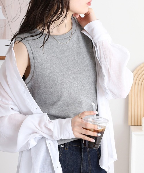 atONE（アットワン）の「ラウンドネックノースリーブトップス（Tシャツ/カットソー・レディース・チャコールグレー/杢グレー/オフホワイト/ブラック/カーキ/グレイッシュベージュ・M/L/LL/3L/4L）」の16枚目の写真