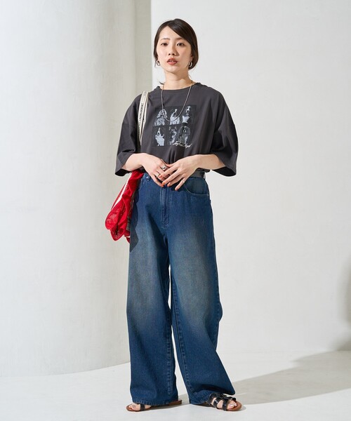 FREAK'S STORE(フリークスストア)の「限定展開 フォト 6 DOG プリント BIG 半袖 Tシャツ(Tシャツ/カットソー・レディース・ライトグレー/ブラック/オフホワイト・フリ-)」の5枚目の写真