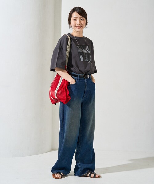 FREAK'S STORE(フリークスストア)の「限定展開 フォト 6 DOG プリント BIG 半袖 Tシャツ(Tシャツ/カットソー・レディース・ライトグレー/ブラック/オフホワイト・フリ-)」の8枚目の写真