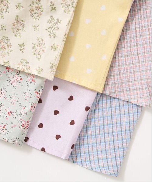 Lycee mine(リセマイン)の「柄アソートペプラムキャミソール【子供服】【キッズ】【女の子】(タンクトップ・キッズ・エメラルド/アイボリー/サックスブルー/クリーム/ラベンダー/ピンク・140cm/130cm/100cm/120cm/110cm/150cm)」の15枚目の写真