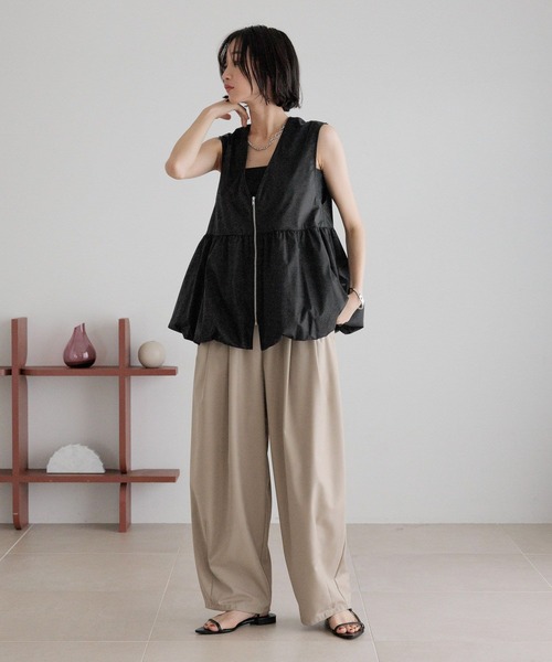 LOWRYS FARM(ローリーズファーム)の「バルンZIPベスト 492167(ベスト・レディース・ブラック/ベージュ・FREE)」の5枚目の写真