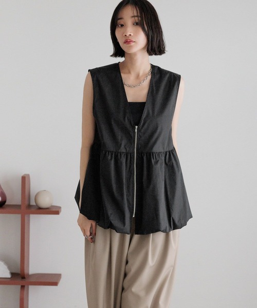 LOWRYS FARM(ローリーズファーム)の「バルンZIPベスト 492167(ベスト・レディース・ブラック/ベージュ・FREE)」の7枚目の写真