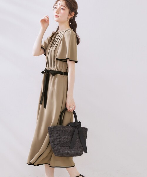 サマーたぬきのページです。クチュールブローチ　タックプリーツ配色ワンピース 配色・きれいめ・通勤】タックプリーツ配色ワンピース（マキシ