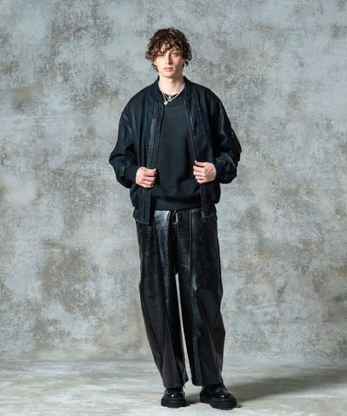 glamb（グラム）の「Paraffin Coated Denim MA-1 / パラフィンコートデニムMA-1（MA-1・メンズ・ブラック/グレー・S/M/L）」の11枚目の写真