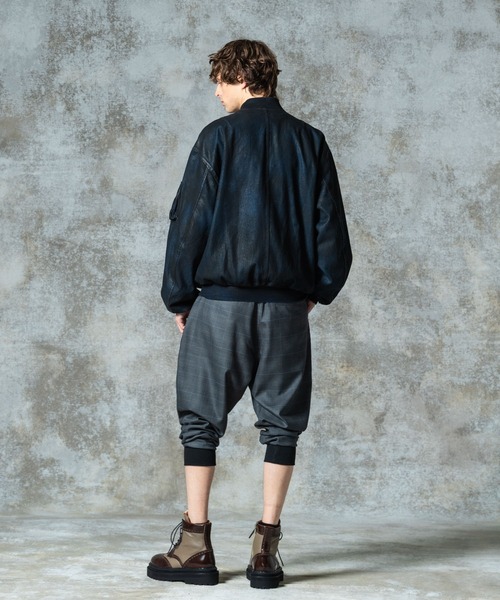 glamb（グラム）の「Paraffin Coated Denim MA-1 / パラフィンコートデニムMA-1（MA-1・メンズ・ブラック/グレー・S/M/L）」の10枚目の写真