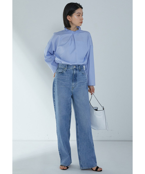 1er Arrondissement（プルミエアロンディスモン）の「【富岡佳子×1er Arrondissement】スタンドラッフルカラーブラウス（シャツ/ブラウス・レディース・ターコイズブルー/オフホワイト・FREE）」の4枚目の写真