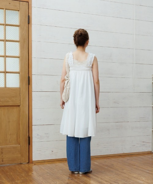 flower(フラワー)の「スウィート2wayワンピース(ワンピース・レディース・ホワイト/ブラック・FREE)」の4枚目の写真