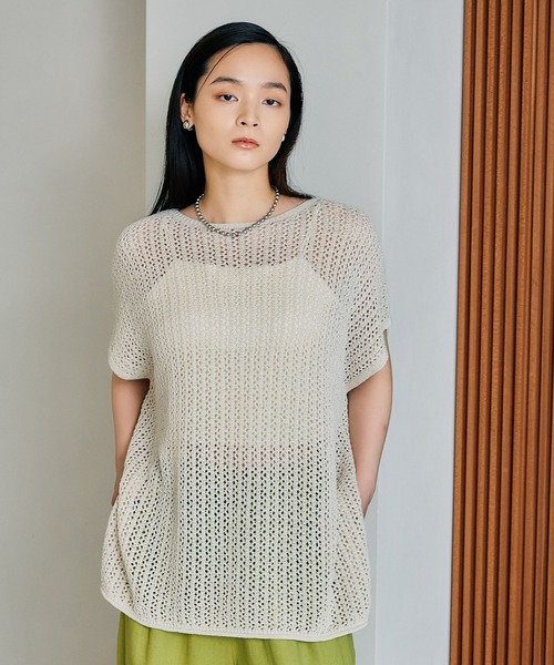 LEPSIM（レプシィム）の「7ゲージテープヤーンフレンチスリーブプルオーバー　496938（ニット/セーター・レディース・アイボリー/イエロー系その他/ライトブルー/ブラック・FREE）」の2枚目の写真