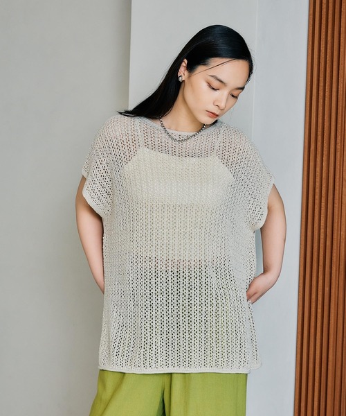 LEPSIM（レプシィム）の「7ゲージテープヤーンフレンチスリーブプルオーバー　496938（ニット/セーター・レディース・アイボリー/イエロー系その他/ライトブルー/ブラック・FREE）」の19枚目の写真