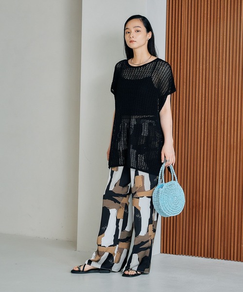 LEPSIM（レプシィム）の「7ゲージテープヤーンフレンチスリーブプルオーバー　496938（ニット/セーター・レディース・アイボリー/イエロー系その他/ライトブルー/ブラック・FREE）」の21枚目の写真