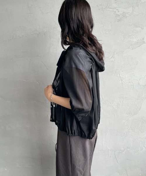 mizuiroind（ミズイロインド）の「[mizuiro ind/ミズイロインド] ギャザー フードシャツ（シャツ/ブラウス・レディース・オフホワイト/ブラック・F）」の19枚目の写真