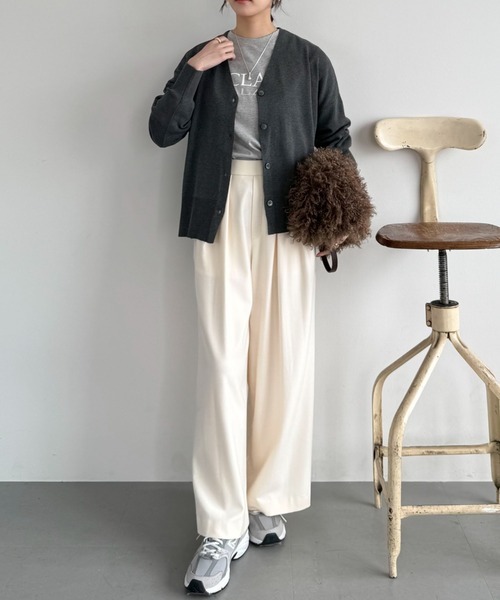 Doux archives（ドゥアルシーヴ）の「サイドスリットワイドカーディガン（カーディガン/ボレロ・レディース・チャコールグレー/パープル/グレイッシュベージュ/キャメル・FREE）」の12枚目の写真