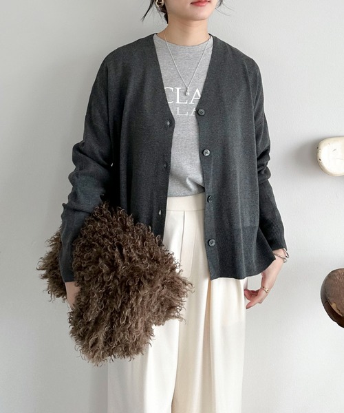 Doux archives（ドゥアルシーヴ）の「サイドスリットワイドカーディガン（カーディガン/ボレロ・レディース・チャコールグレー/パープル/グレイッシュベージュ/キャメル・FREE）」の17枚目の写真
