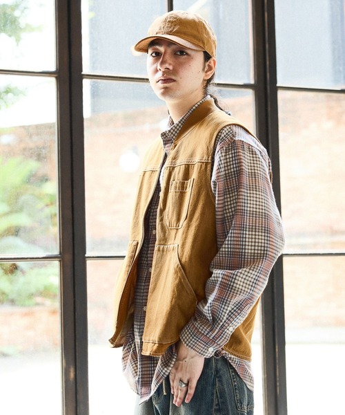 niko and...（ニコアンド）の「【niko and ...JEANS 2025AW】デニムワークベスト（ベスト・メンズ・ブラウン/ブラック・MEDIUM/LARGE）」の11枚目の写真