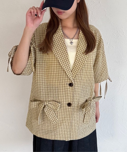 kutir（クティール）の「半袖シアサッカーリボンサマージャケット（テーラードジャケット・レディース・ベージュ/ブラック/ライトブルー・FREE）」の2枚目の写真