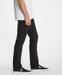 volcom ボルコム BLACKOUT PANT デニム　ブラックアウトパンツ VOLCOM｜ボルコムのデニムパンツ（ブラック/黒色系）通販 - ZOZOTOWN