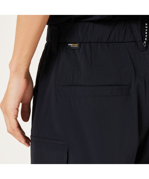 OAKLEY(オークリー)の「オークリー OAKLEY WIDE CARGO SHORTS/ショートパンツ/ゴルフ/撥水/接触冷感/OAKLEY(その他パンツ・メンズ・ブラック/ベージュ/ライトグレー・XL/L/M/S)」の8枚目の写真