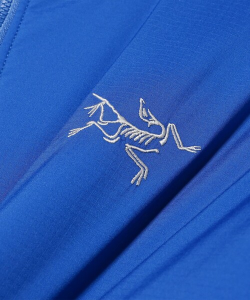 ARC'TERYX(アークテリクス)の「ARC’TERYX / Atom SV Hoody(ブルゾン・メンズ・ブルー/ブラック/ライトグレー・LARGE/MEDIUM/XX-LARGE/X-LARGE/SMALL)」の18枚目の写真