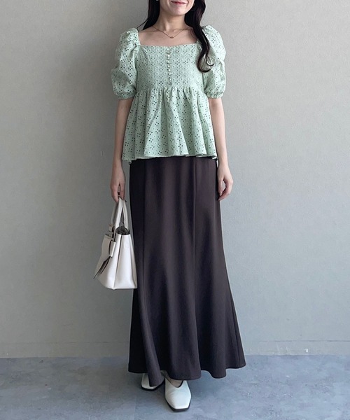 mysty woman（ミスティウーマン）の「【WEB限定】レース刺繍ブラウス　588228（シャツ/ブラウス・レディース・パープル/グリーン/レッド/ブラック/オフホワイト・FREE）」の16枚目の写真