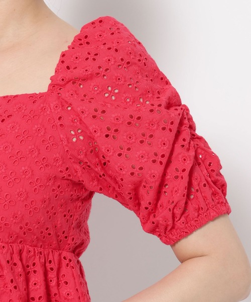 mysty woman（ミスティウーマン）の「【WEB限定】レース刺繍ブラウス　588228（シャツ/ブラウス・レディース・パープル/グリーン/レッド/ブラック/オフホワイト・FREE）」の21枚目の写真