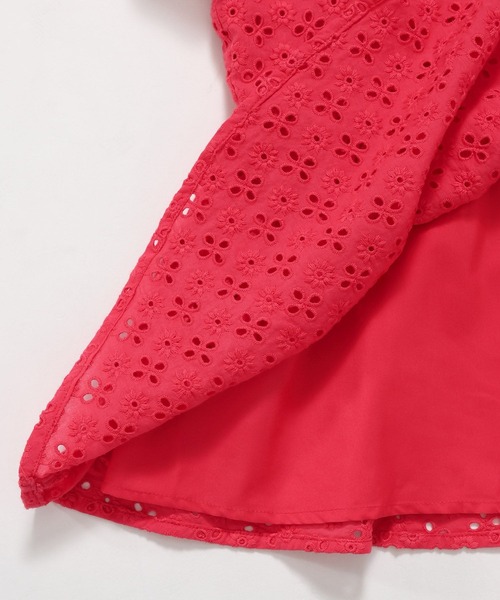 mysty woman（ミスティウーマン）の「【WEB限定】レース刺繍ブラウス　588228（シャツ/ブラウス・レディース・パープル/グリーン/レッド/ブラック/オフホワイト・FREE）」の6枚目の写真