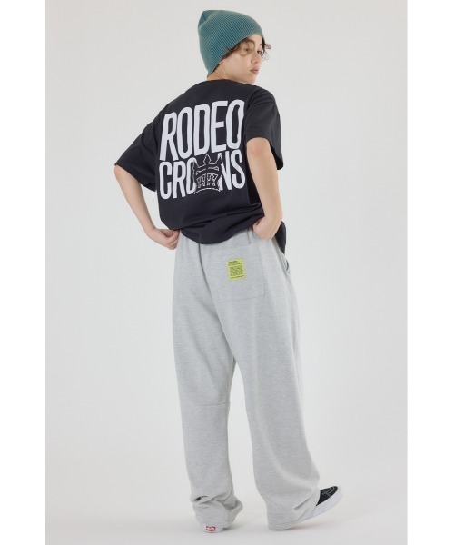 RODEO CROWNS WIDE BOWL（ロデオクラウンズワイドボウル）の「スタッズCROWNロゴTシャツ（Tシャツ/カットソー・レディース・ブラック/オフホワイト/ダークグリーン/マスタード・FREE）」の21枚目の写真