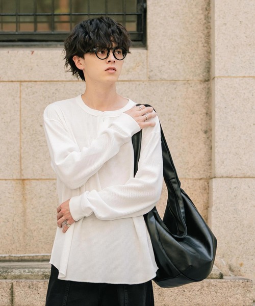 Rocky Monroe(ロッキーモンロー)の「新色追加 オーバーサイズ T/Cワッフルヘンリーネック長袖Tシャツ(Tシャツ/カットソー・メンズ・オートミール/チャコール/ホワイト/ブラック/グレー/ブルーグレー/ピンク・M/L/XL)」の21枚目の写真