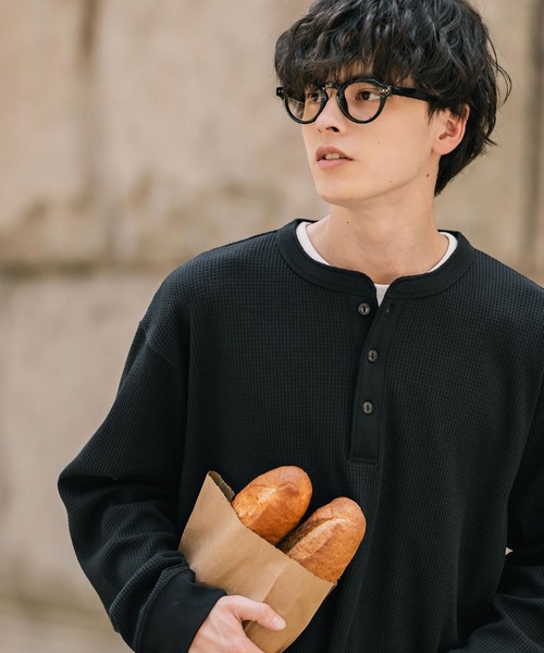 Rocky Monroe(ロッキーモンロー)の「新色追加 オーバーサイズ T/Cワッフルヘンリーネック長袖Tシャツ(Tシャツ/カットソー・メンズ・オートミール/チャコール/ホワイト/ブラック/グレー/ブルーグレー/ピンク・M/L/XL)」の15枚目の写真
