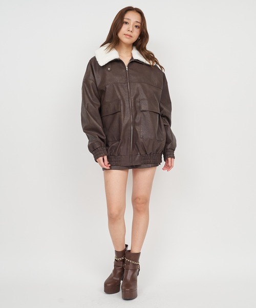 ROYAL PARTY(ロイヤルパーティー)の「フェイクビンテージレザー2wayジャケット(ライダースジャケット・レディース・ブラック/ブラウン・FREE)」の6枚目の写真