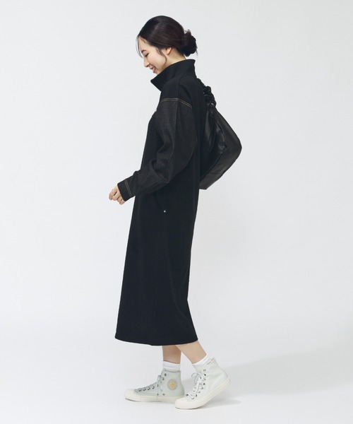 CONVERSE（コンバース）の「コンバース  オールスター GOLDLOGOPATCH HI（スニーカー・レディース・ライトグレー・23.0cm/23.5cm/24.0cm/24.5cm/25.0cm/25.5cm/26.0cm）」の4枚目の写真