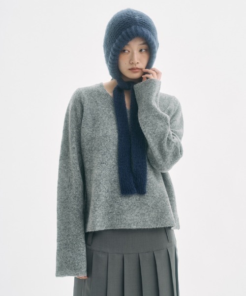 FEKETE（フェケテ）の「alpaca wool v-neck knit & slim scarf set / アルパカウールスリムマフラー付きVネックニット（ニット/セーター・レディース・アイボリー/ブラック/ネイビー/グレー・MEDIUM/SMALL/LARGE）」の19枚目の写真