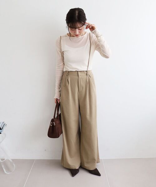 le.coeur blanc(ルクールブラン)の「《手洗い可能》ドビークロスサス付きタックワイドパンツ(その他パンツ・レディース・ブラック/キャメル・36/38)」の4枚目の写真