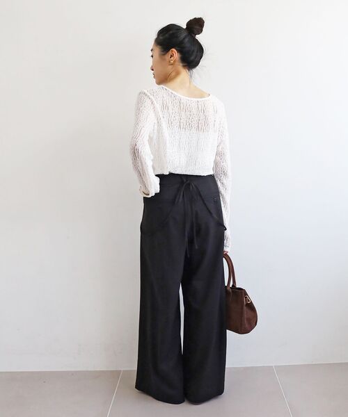 le.coeur blanc(ルクールブラン)の「《手洗い可能》ドビークロスサス付きタックワイドパンツ(その他パンツ・レディース・ブラック/キャメル・36/38)」の16枚目の写真
