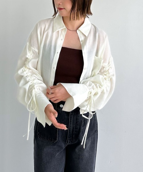 archives（アルシーヴ）の「ドロストスリーブショートシャツ（シャツ/ブラウス・レディース・ブルー/ブラウン/アイボリー・MEDIUM）」の2枚目の写真