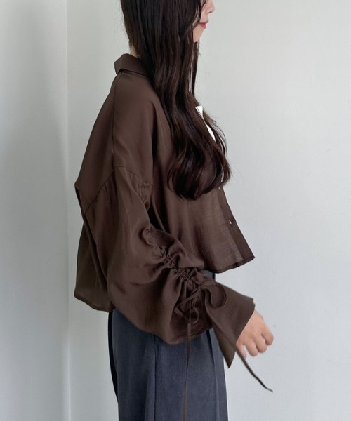 archives（アルシーヴ）の「ドロストスリーブショートシャツ（シャツ/ブラウス・レディース・ブルー/ブラウン/アイボリー・MEDIUM）」の5枚目の写真