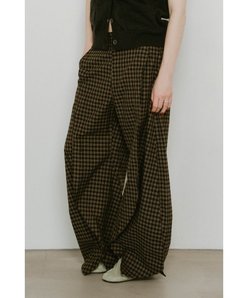 Knuth Marf(クヌースマーフ)の「slit deformed pants(unisex)(その他パンツ・レディース・ブラウン系その他/ブラック系その他・X-SMALL/SMALL/MEDIUM/LARGE)」の5枚目の写真