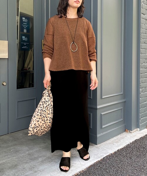 MICO COULIER（ミコクリエ）の「スラブジャージーリラックスプルオーバーカットソー（Tシャツ/カットソー・レディース・ブラウン/ライトグレー/ブラック・38）」の4枚目の写真